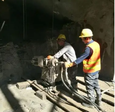 延津水下抗分散灌浆料特点 水下不分散注浆料介绍