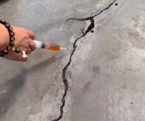 延津混凝土裂缝修补技术详解​